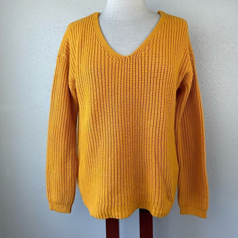 Rue 21 Yellow V-Neck Sweater Size M EUC
